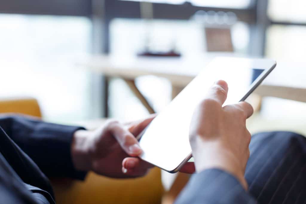 Jenetric licenses BDI image sensor panel for full-screen fingerprint biometrics
